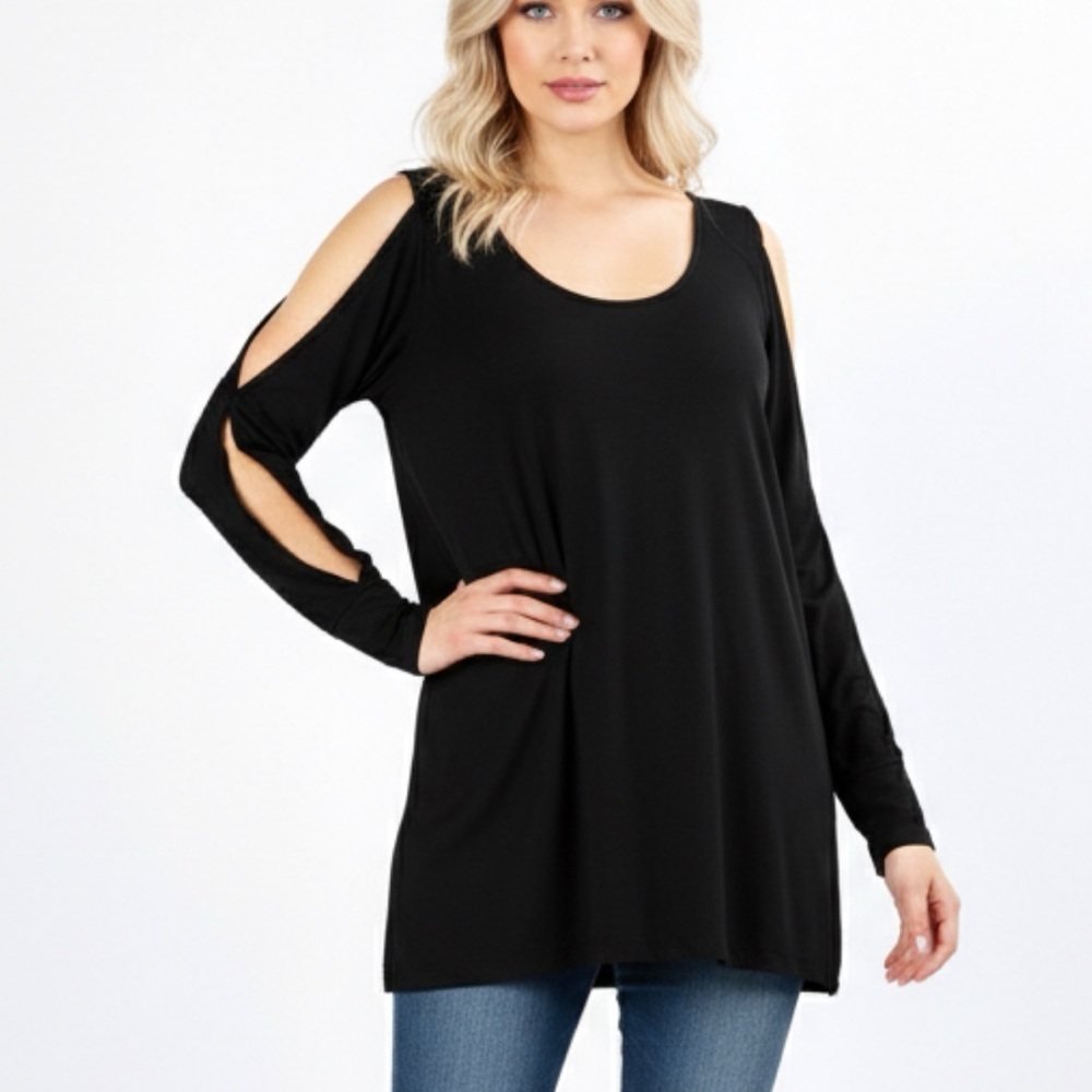 280 - Black Long Sleeve Top w/ Knot‎